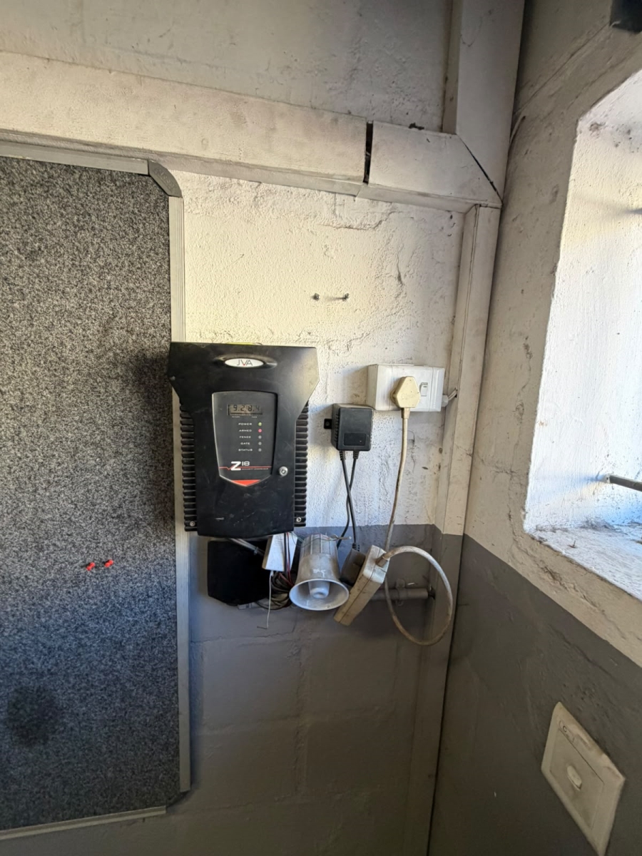 To Let Commercial Property for Rent in Brackenfell Industrial Western Cape